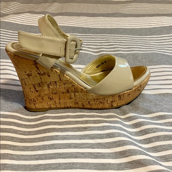 Primadona brand  wedge Sandals from Macy’s - Picture 2 of 5